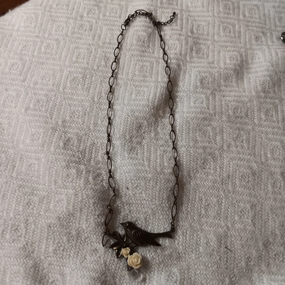 Bird Pendant Necklace with Rose Charm - Picture 1 of 1